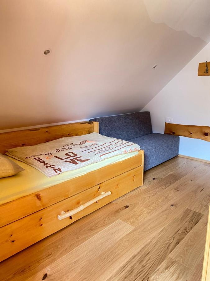Apartma In Bungalov Jezerci Gozd Martuljek Ngoại thất bức ảnh
