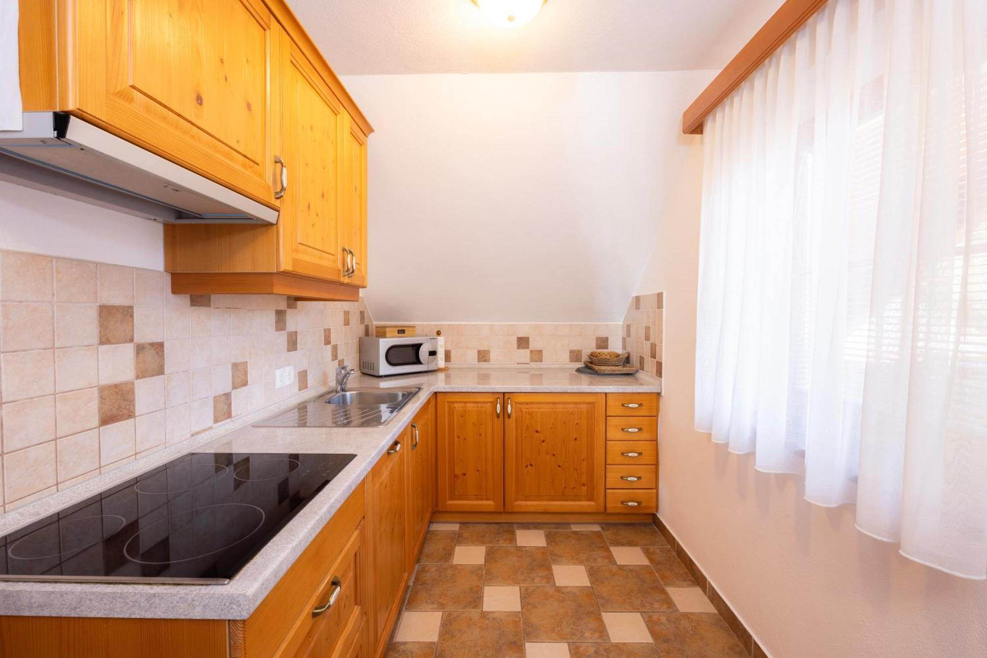 Apartma In Bungalov Jezerci Gozd Martuljek Ngoại thất bức ảnh